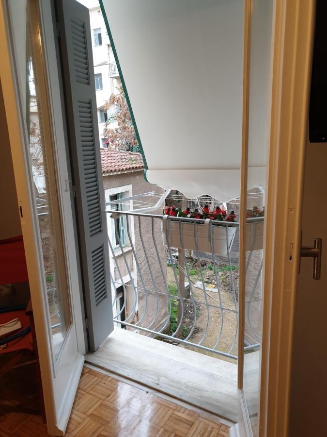Livanos Charming Steps From Metro Athen